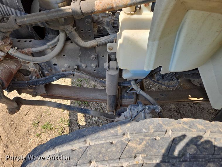 image for item ED2068 2007 International 4400 bucket truck