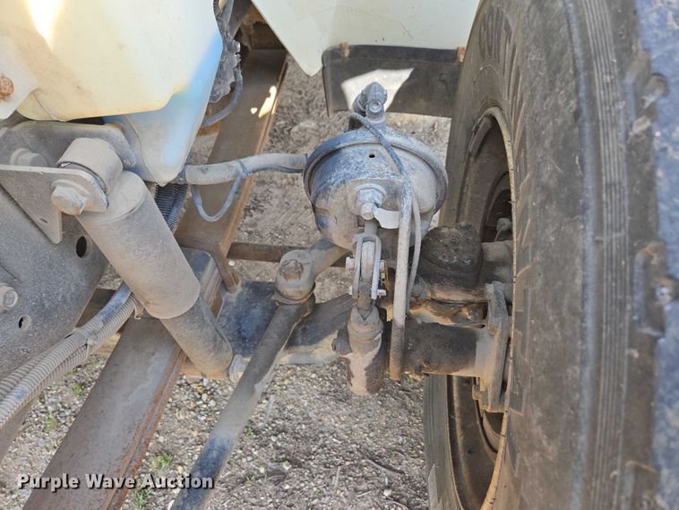 image for item ED2068 2007 International 4400 bucket truck