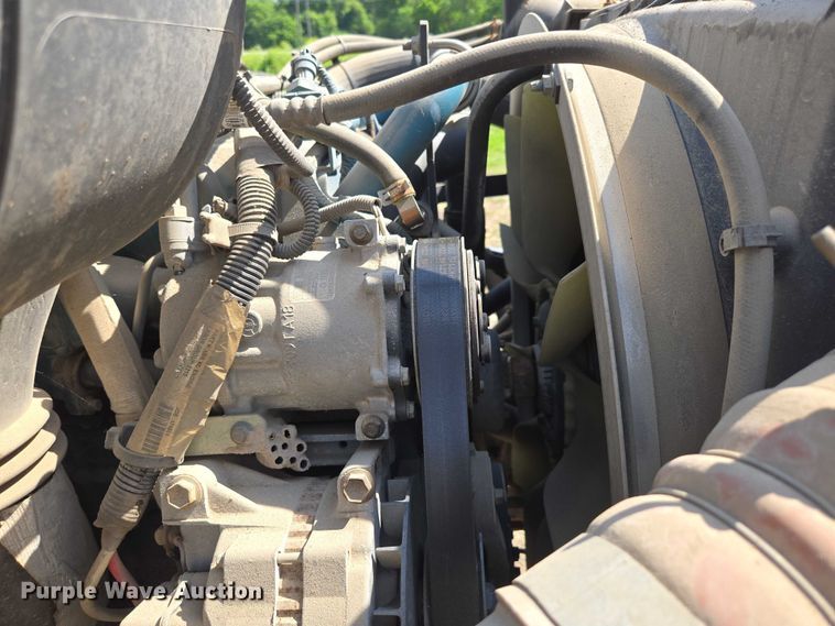 image for item ED2068 2007 International 4400 bucket truck