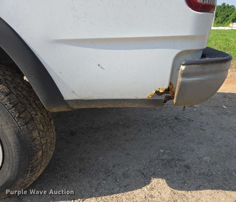 image for item ED2070 2000 Ford F150 pickup truck