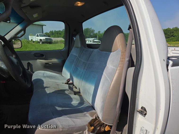 image for item ED2070 2000 Ford F150 pickup truck