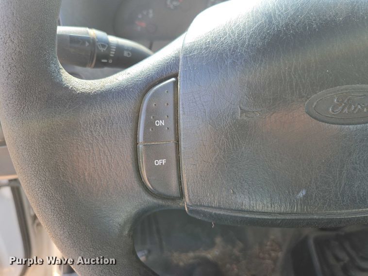 image for item ED2070 2000 Ford F150 pickup truck