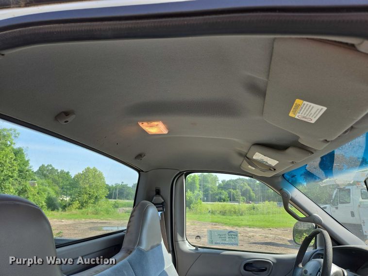 image for item ED2070 2000 Ford F150 pickup truck