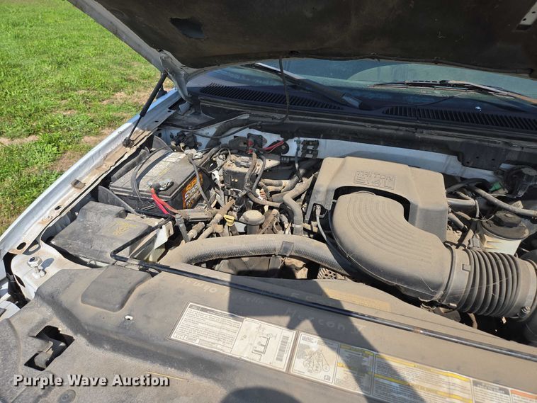 image for item ED2070 2000 Ford F150 pickup truck