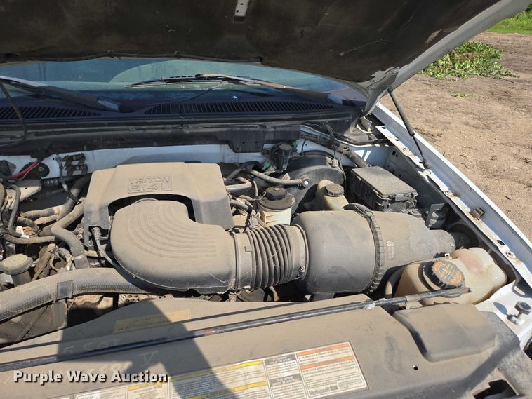 image for item ED2070 2000 Ford F150 pickup truck