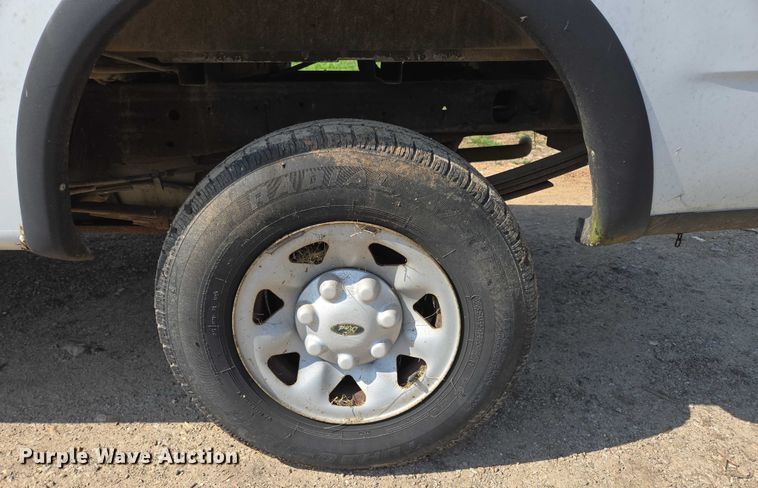 image for item ED2070 2000 Ford F150 pickup truck