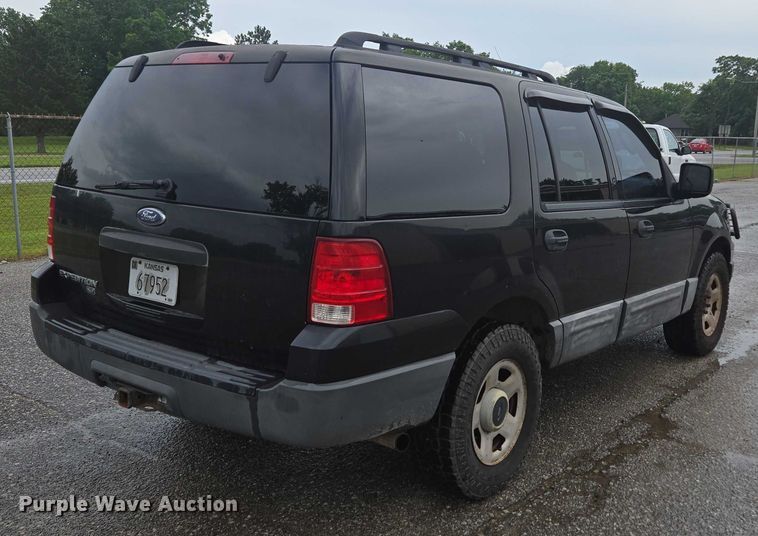 image for item ED2082 2006 Ford Expedition XLT SUV