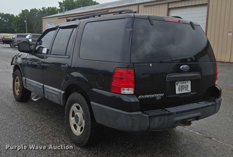 image for item ED2082 2006 Ford Expedition XLT SUV