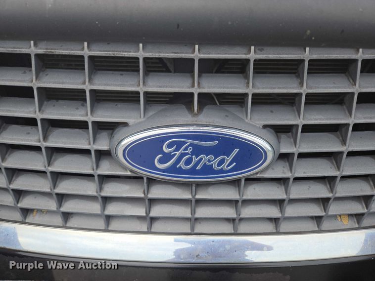 image for item ED2082 2006 Ford Expedition XLT SUV