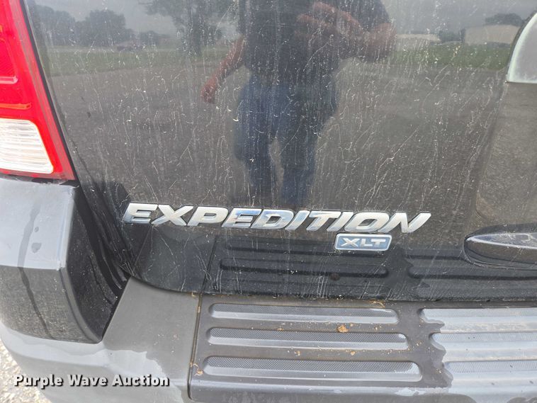 image for item ED2082 2006 Ford Expedition XLT SUV