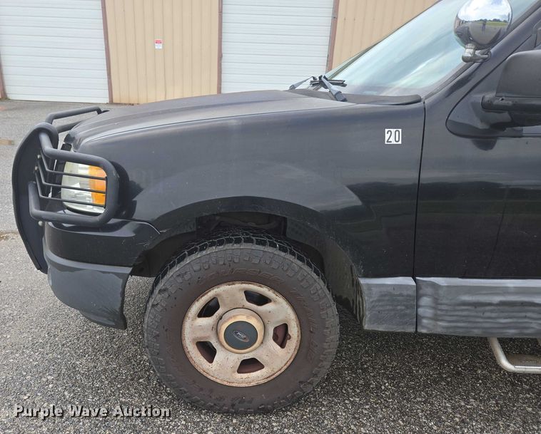 image for item ED2082 2006 Ford Expedition XLT SUV