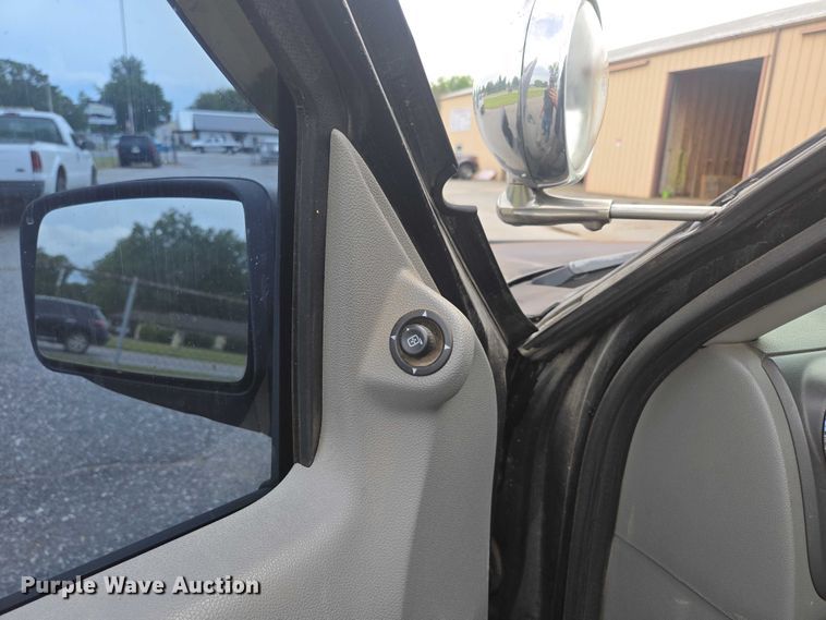 image for item ED2082 2006 Ford Expedition XLT SUV