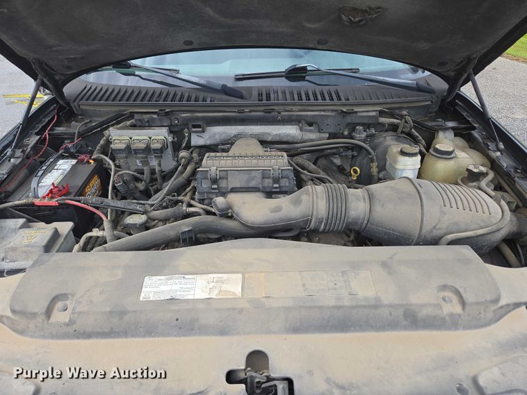 image for item ED2082 2006 Ford Expedition XLT SUV