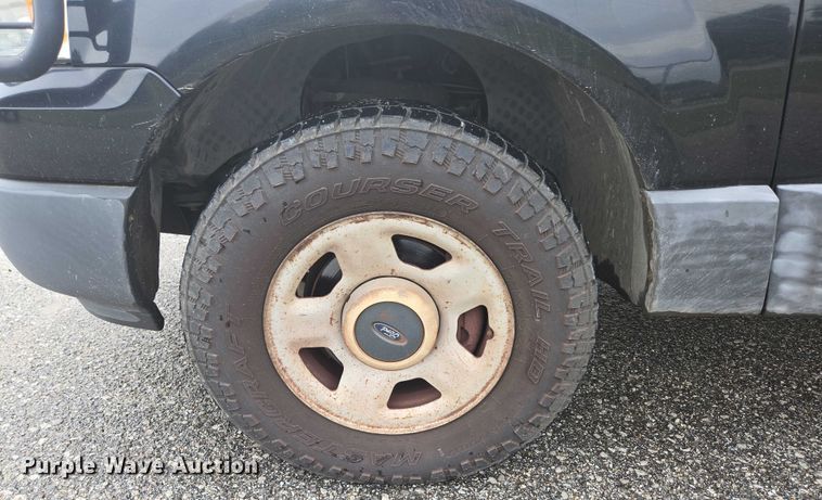 image for item ED2082 2006 Ford Expedition XLT SUV