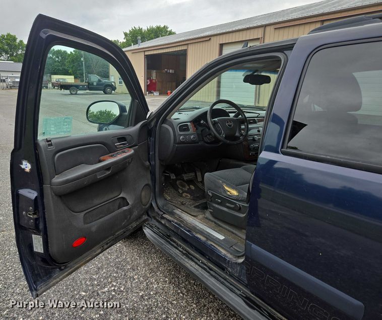 image for item ED2084 2008 Chevrolet Tahoe SUV