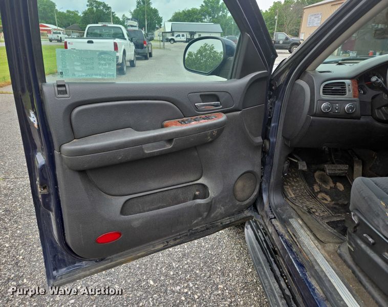 image for item ED2084 2008 Chevrolet Tahoe SUV