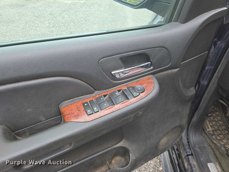 image for item ED2084 2008 Chevrolet Tahoe SUV