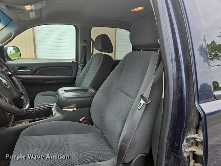 image for item ED2084 2008 Chevrolet Tahoe SUV