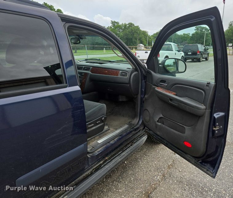 image for item ED2084 2008 Chevrolet Tahoe SUV