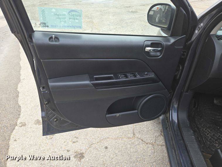 image for item ED2091 2014 Jeep Compass SUV