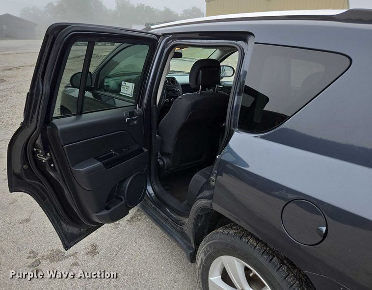 image for item ED2091 2014 Jeep Compass SUV