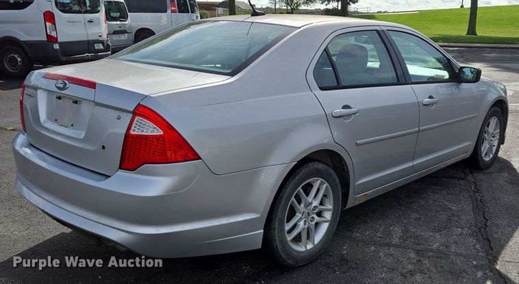 image for item ED2093 2011 Ford Fusion S 