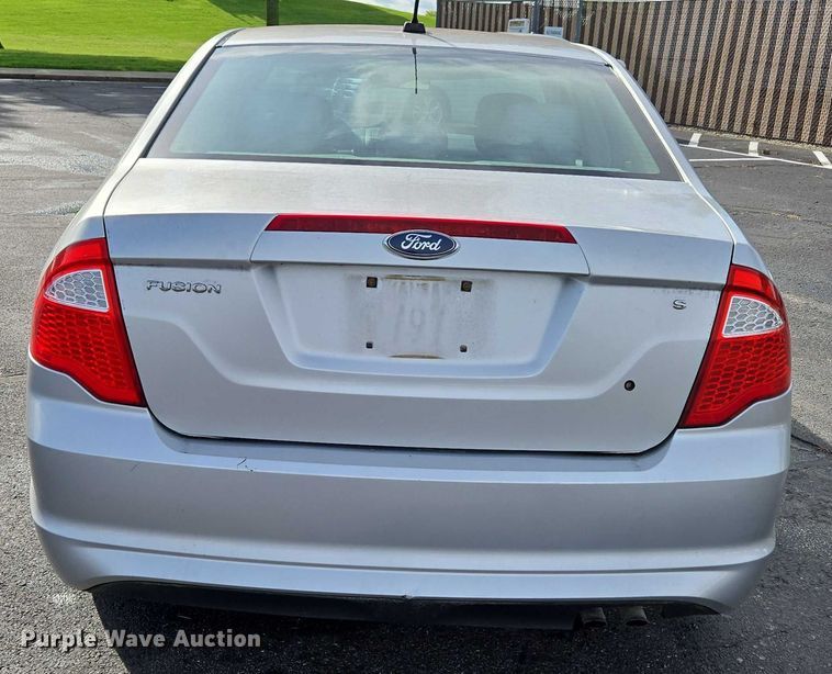 image for item ED2093 2011 Ford Fusion S 