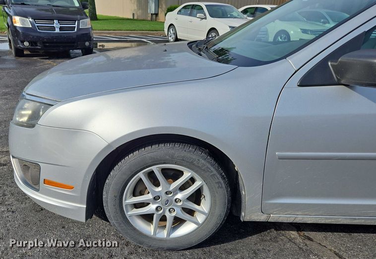 image for item ED2093 2011 Ford Fusion S 