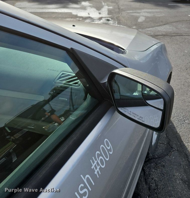 image for item ED2093 2011 Ford Fusion S 