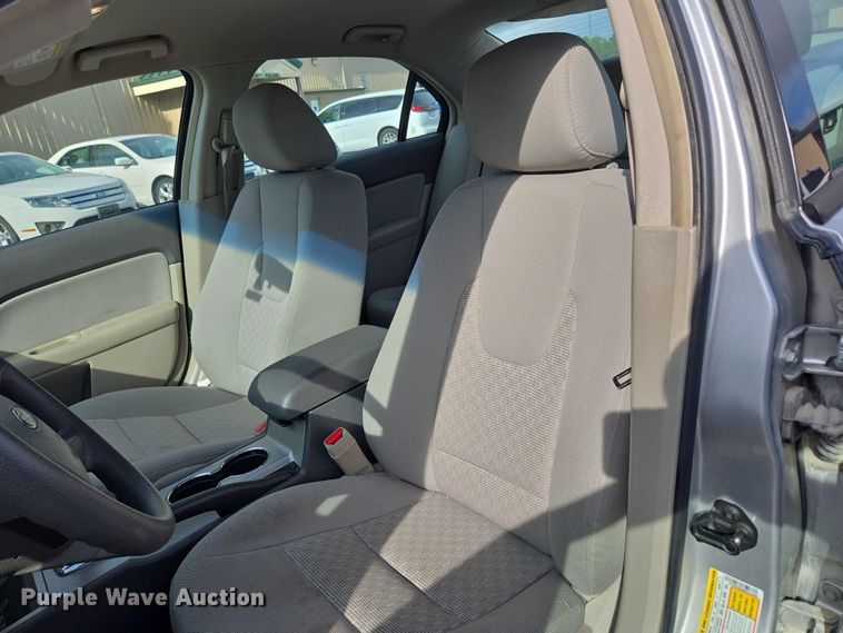 image for item ED2093 2011 Ford Fusion S 