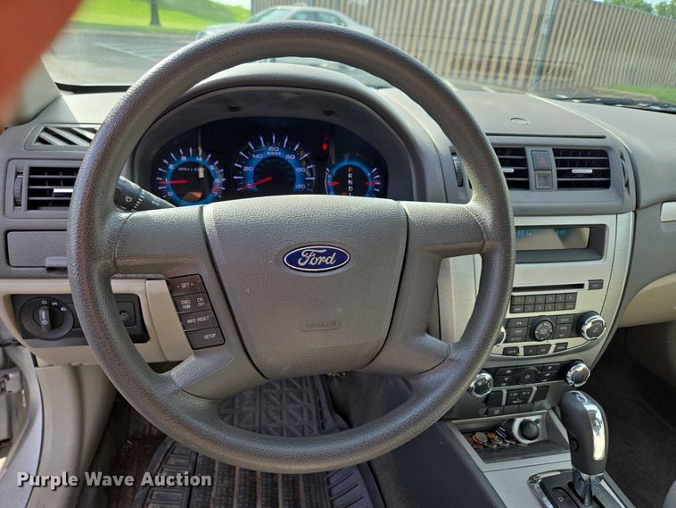 image for item ED2093 2011 Ford Fusion S 