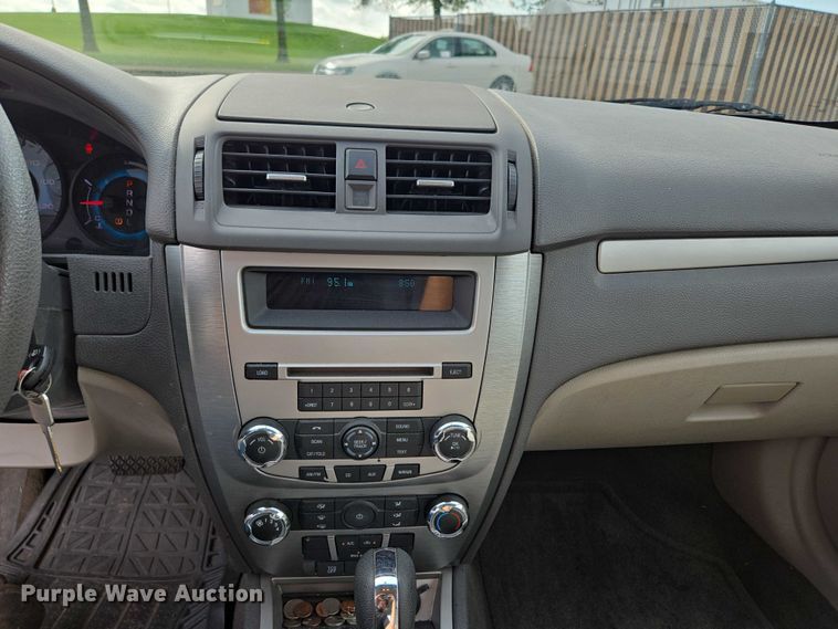 image for item ED2093 2011 Ford Fusion S 