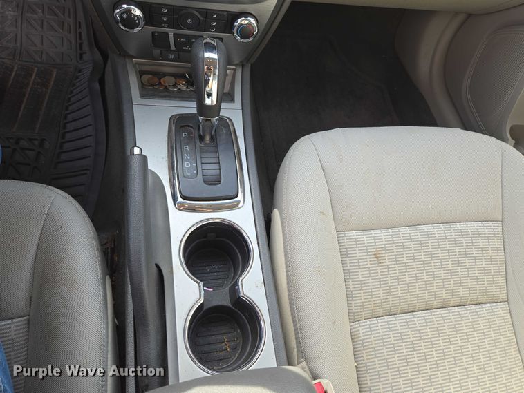 image for item ED2093 2011 Ford Fusion S 