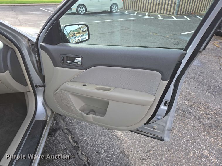 image for item ED2093 2011 Ford Fusion S 