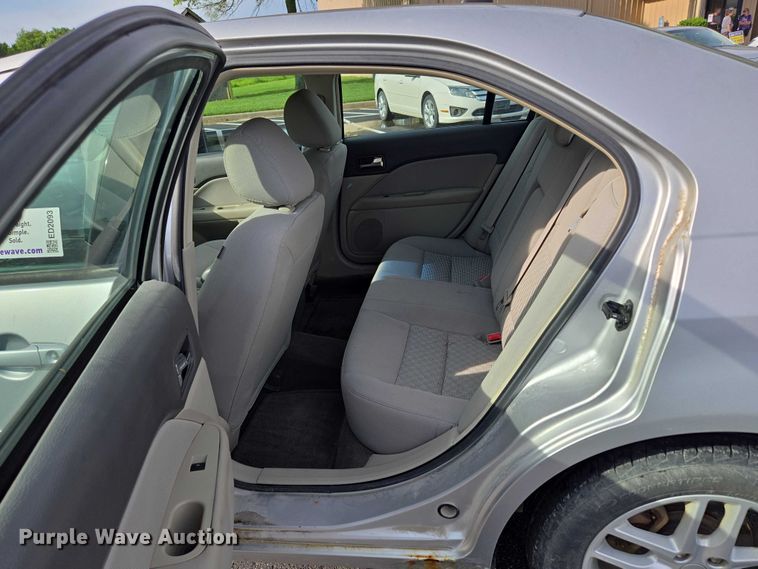 image for item ED2093 2011 Ford Fusion S 