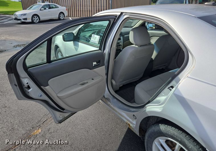 image for item ED2093 2011 Ford Fusion S 