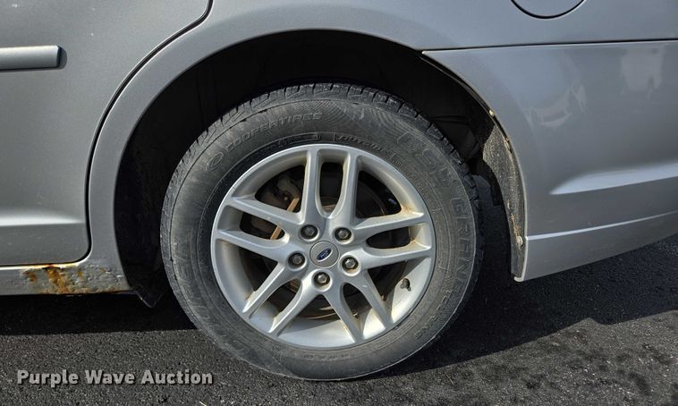 image for item ED2093 2011 Ford Fusion S 