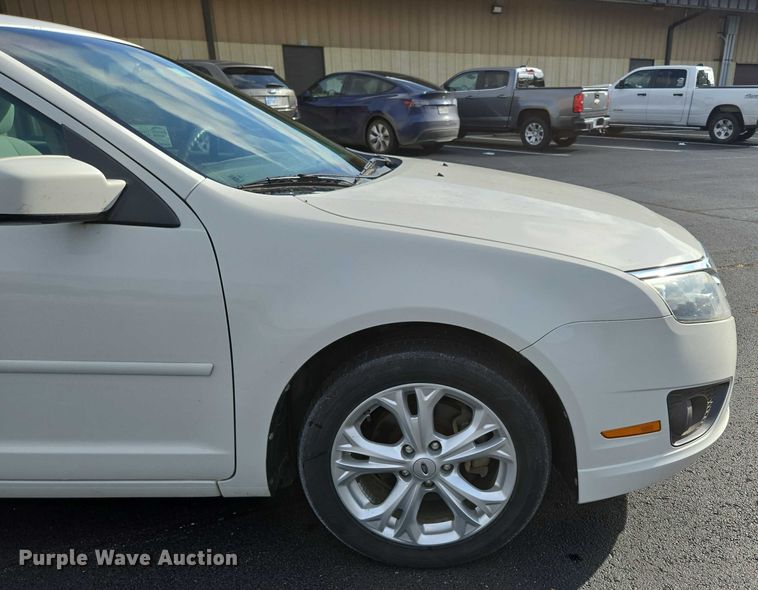 image for item ED2094 2012 Ford Fusion SE 