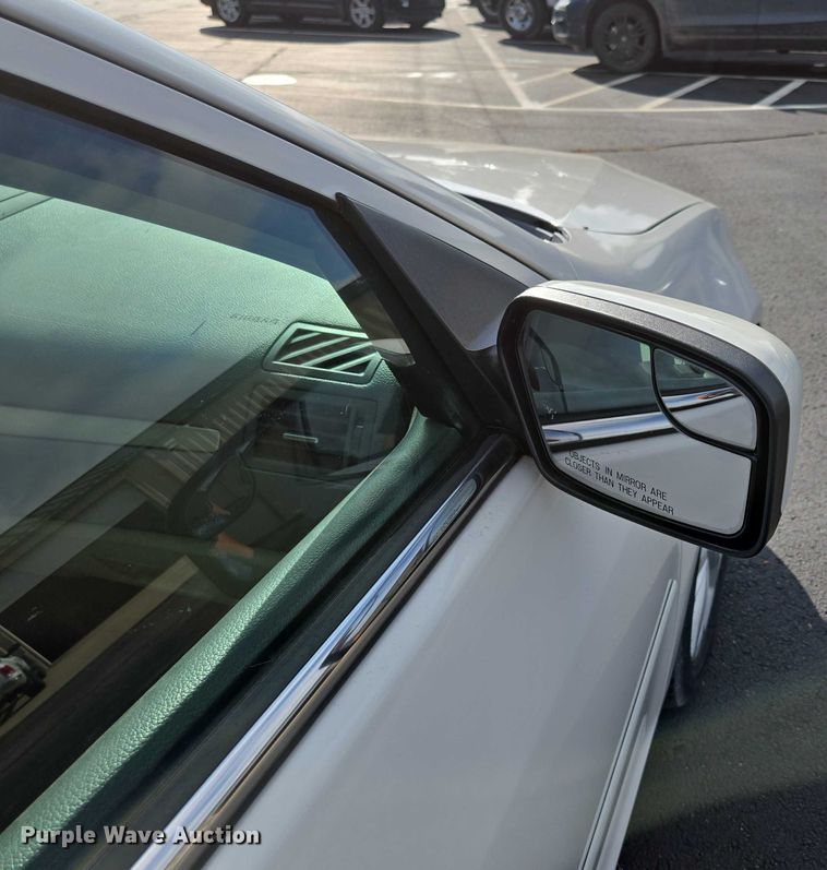 image for item ED2094 2012 Ford Fusion SE 