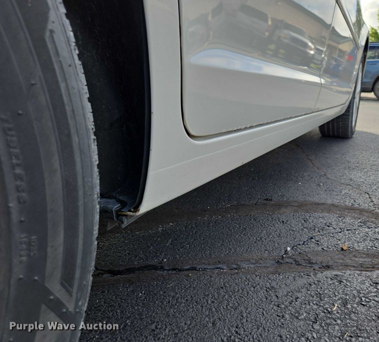 image for item ED2094 2012 Ford Fusion SE 