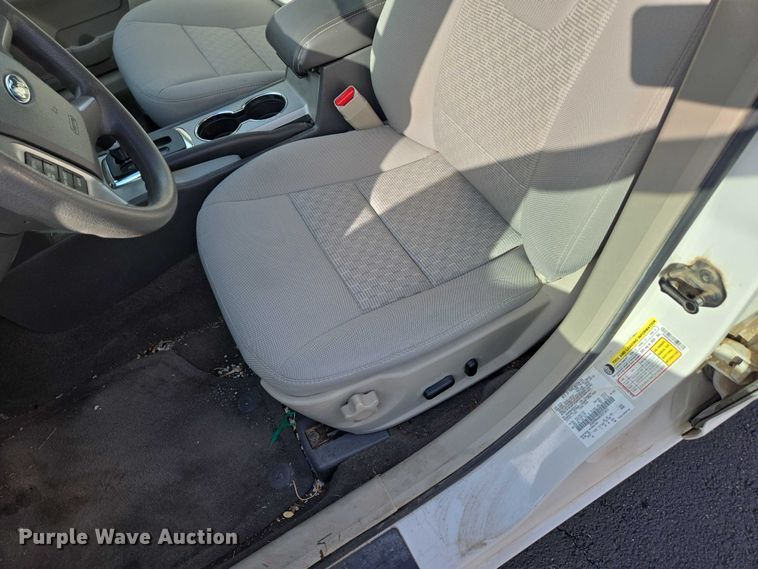 image for item ED2094 2012 Ford Fusion SE 