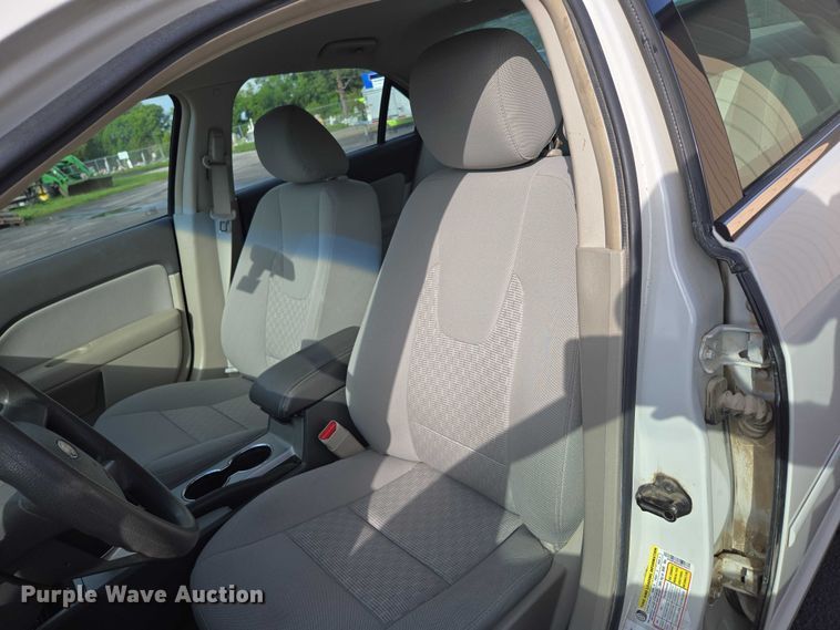 image for item ED2094 2012 Ford Fusion SE 
