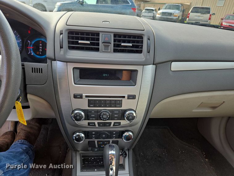 image for item ED2094 2012 Ford Fusion SE 