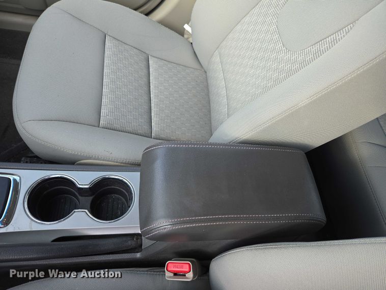 image for item ED2094 2012 Ford Fusion SE 