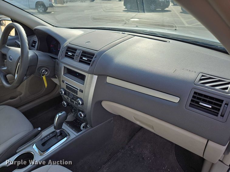 image for item ED2094 2012 Ford Fusion SE 