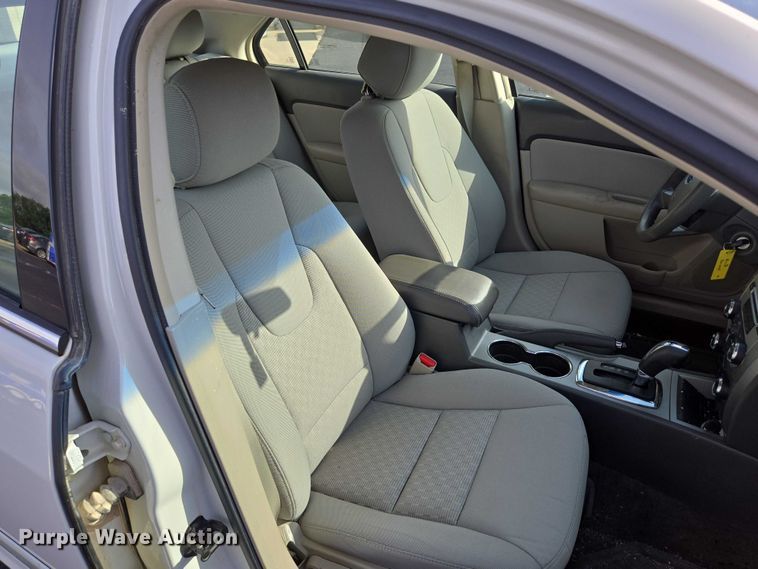 image for item ED2094 2012 Ford Fusion SE 