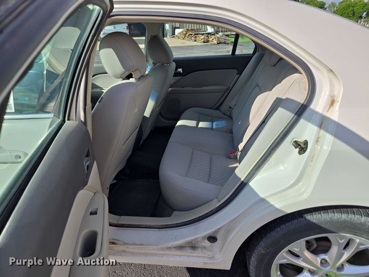 image for item ED2094 2012 Ford Fusion SE 