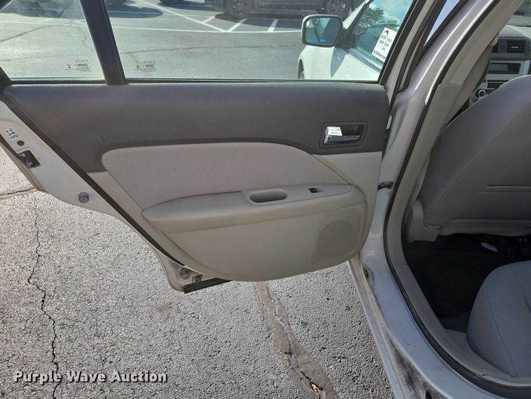 image for item ED2094 2012 Ford Fusion SE 