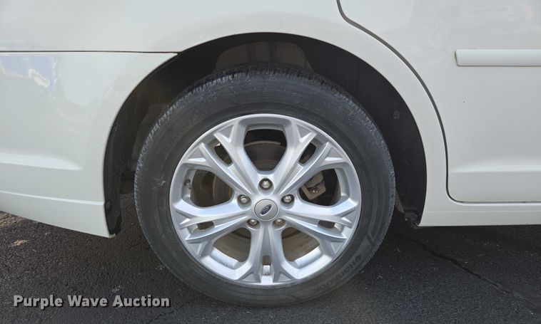 image for item ED2094 2012 Ford Fusion SE 