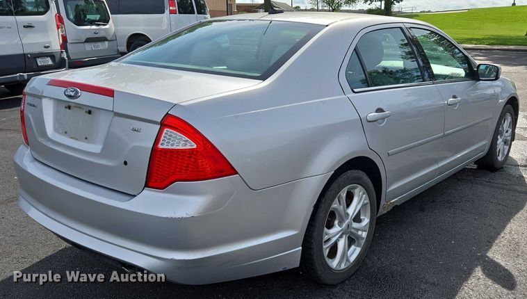image for item ED2095 2012 Ford Fusion SE 